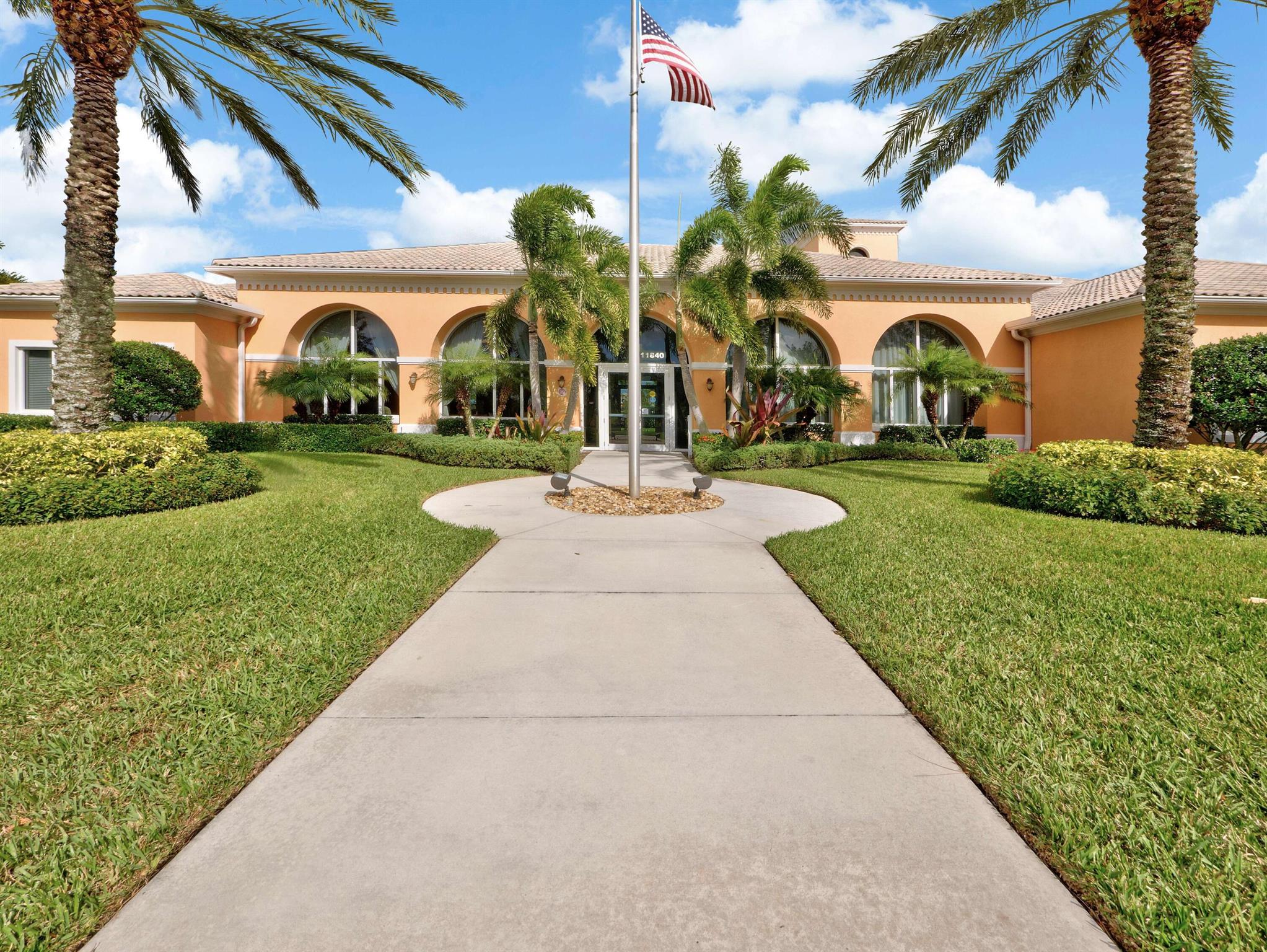 TRADITION PLAT NO 30 - Residential Lease