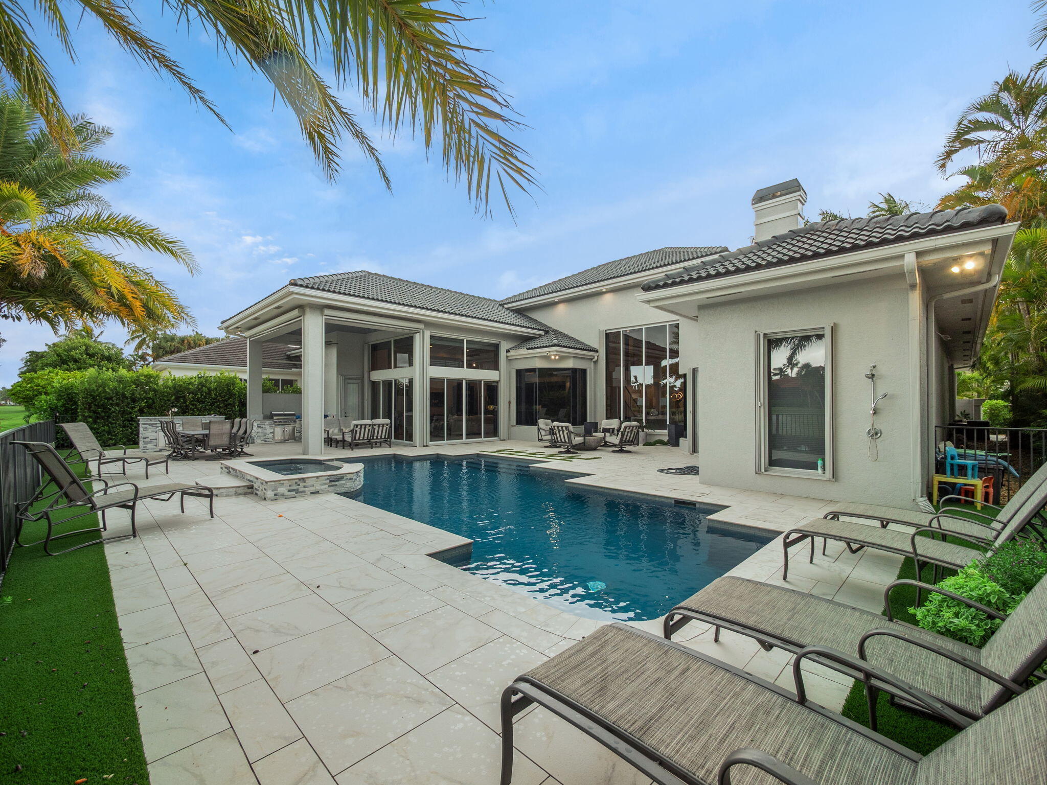 BALLENISLES - Residential