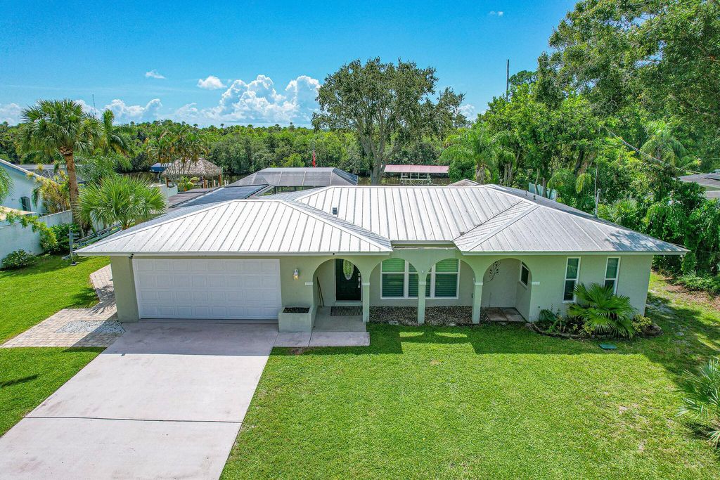 Photo of 442 S Naranja Avenue S, Port Saint Lucie, FL 34983 (MLS # R10915402)