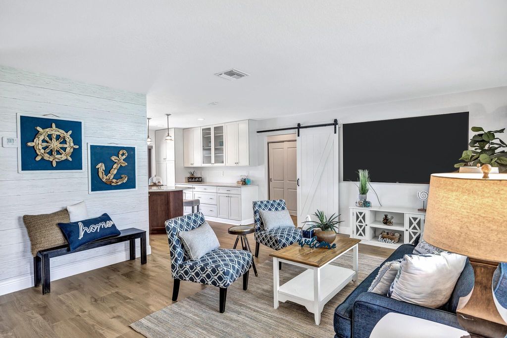 Photo of 442 S Naranja Avenue S, Port Saint Lucie, FL 34983 (MLS # R10915402)