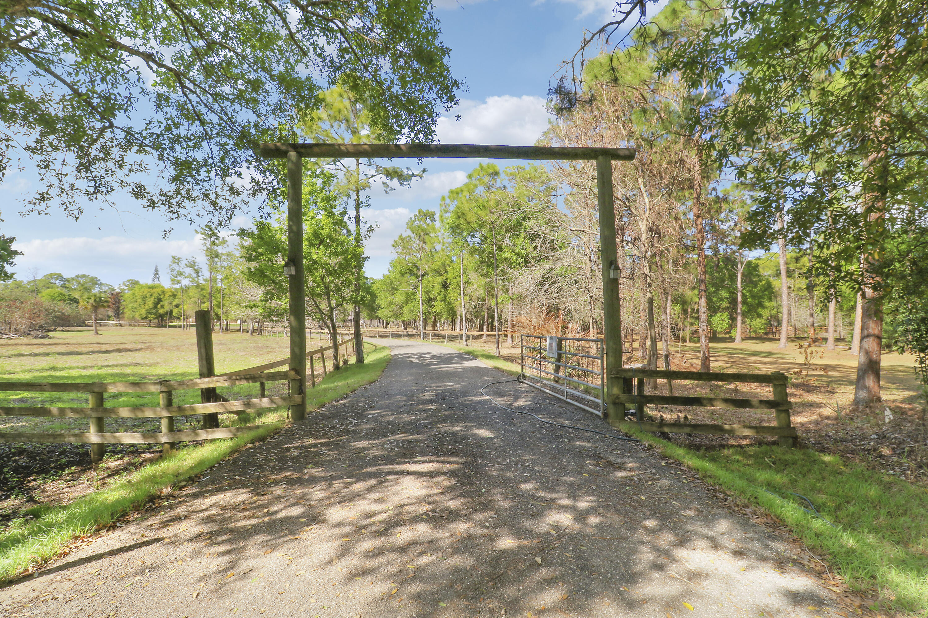 PALM CITY FARMS - Residential