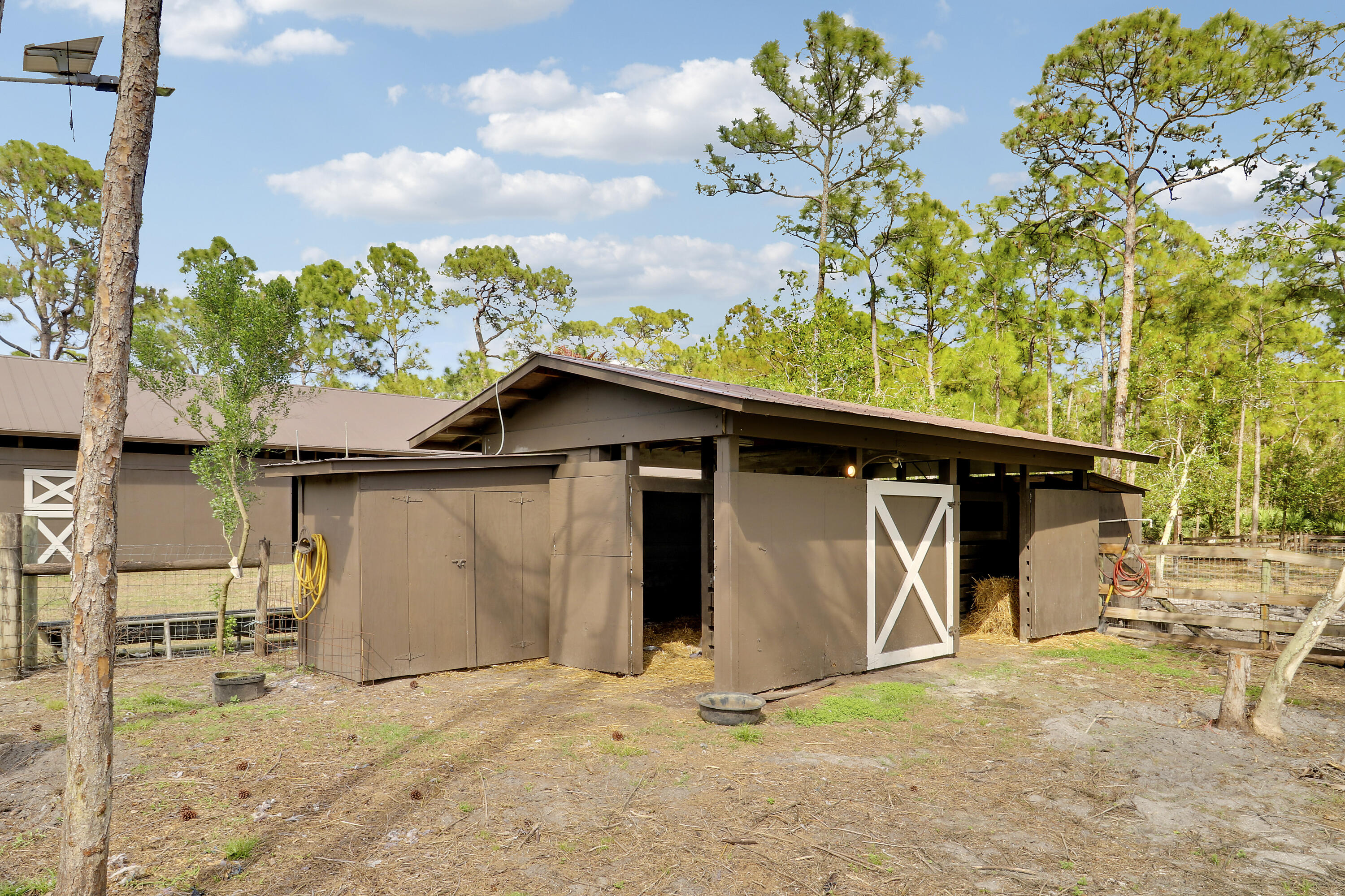 PALM CITY FARMS - Residential