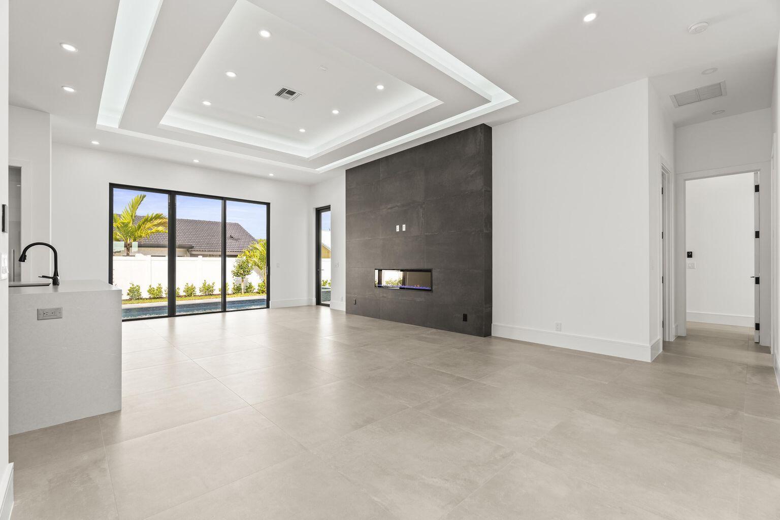 7537 W Country Club Boulevard