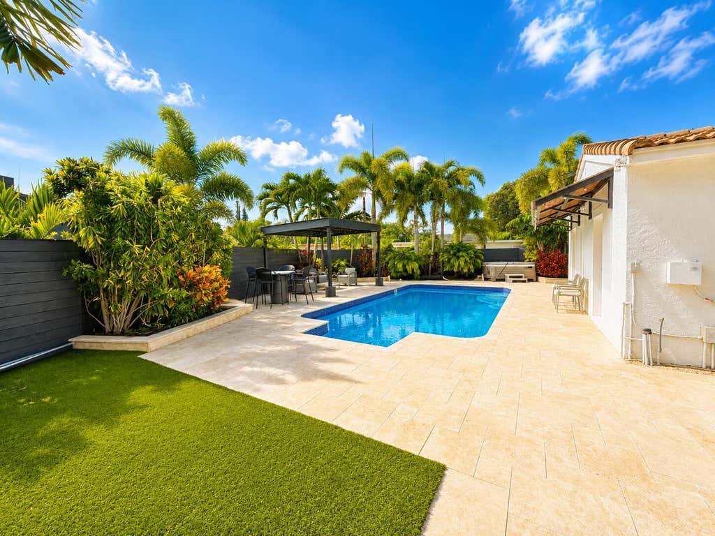 Photo of 1600 NW 4TH Avenue, Fort Lauderdale, FL 33311 (MLS # B26067849)