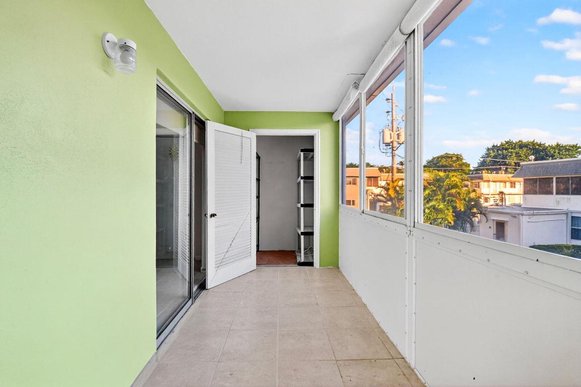 MURRY HILLS - Residential