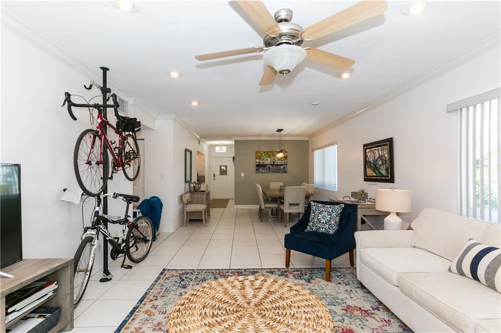 Harbor View Apts Condo - Residential