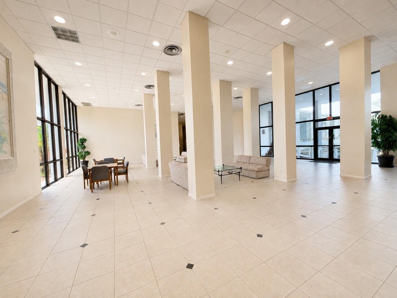 MAYFAIR HOUSE CONDO - Residential