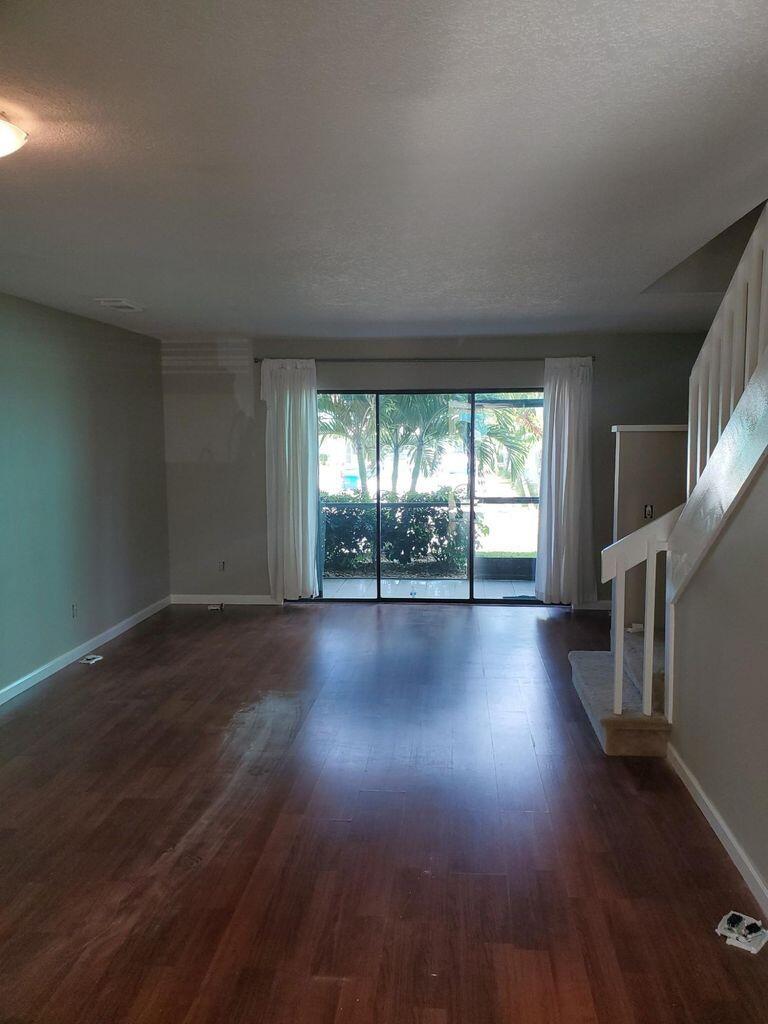 INDIAN RIVER LANDING - Residential Lease