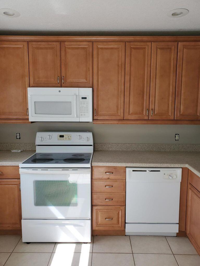 INDIAN RIVER LANDING - Residential Lease