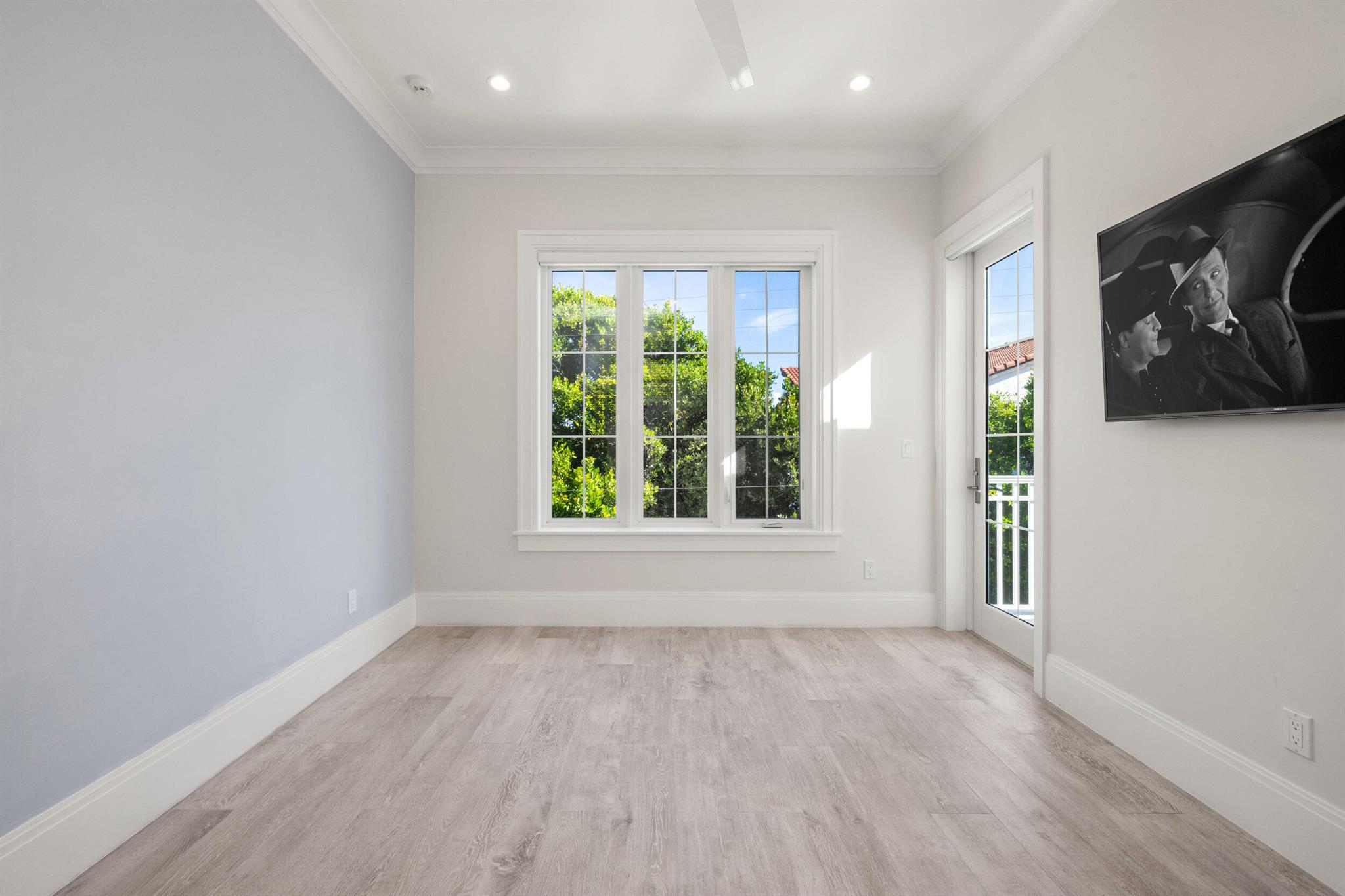 OCEAN BREEZE TOWNHOMES CO - Residential