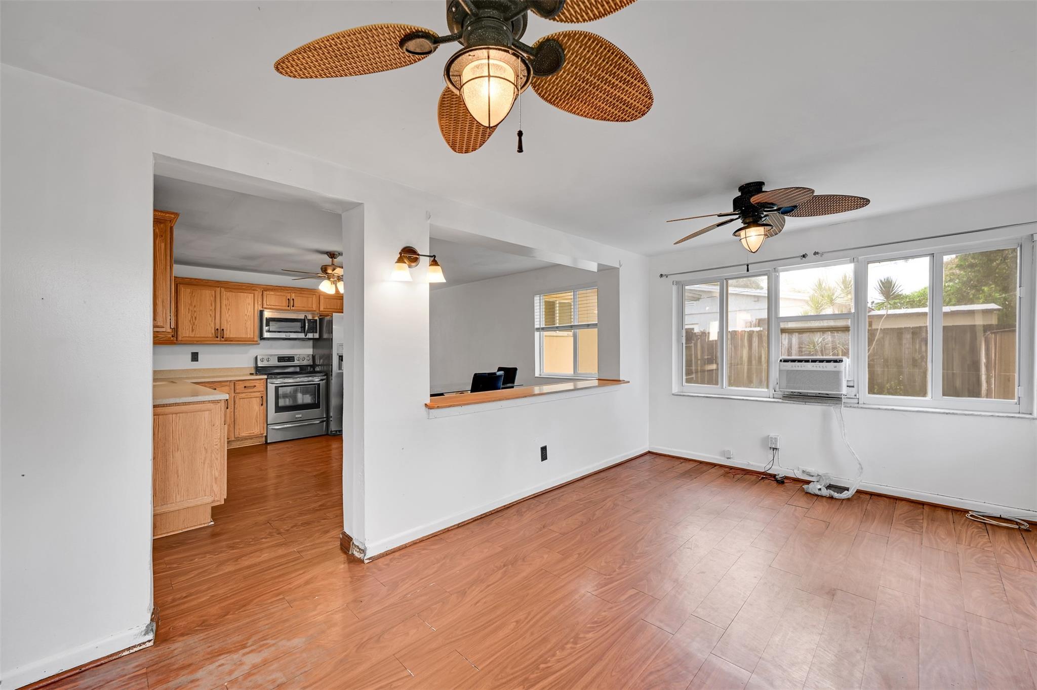 SUMMERTIME ISLES SECOND A - Residential
