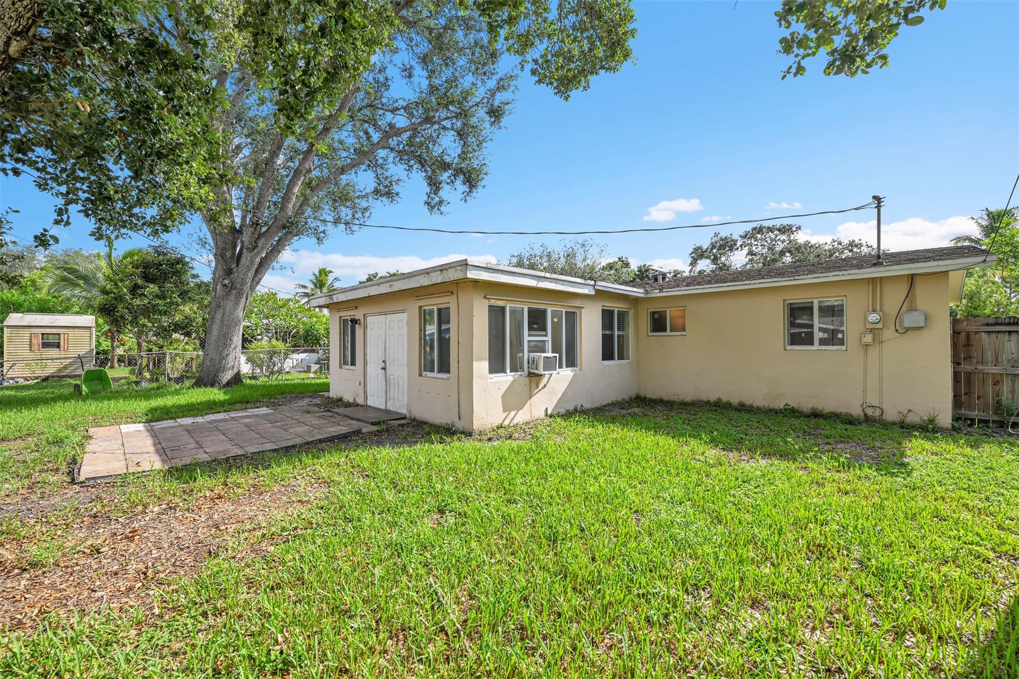 SUMMERTIME ISLES SECOND A - Residential