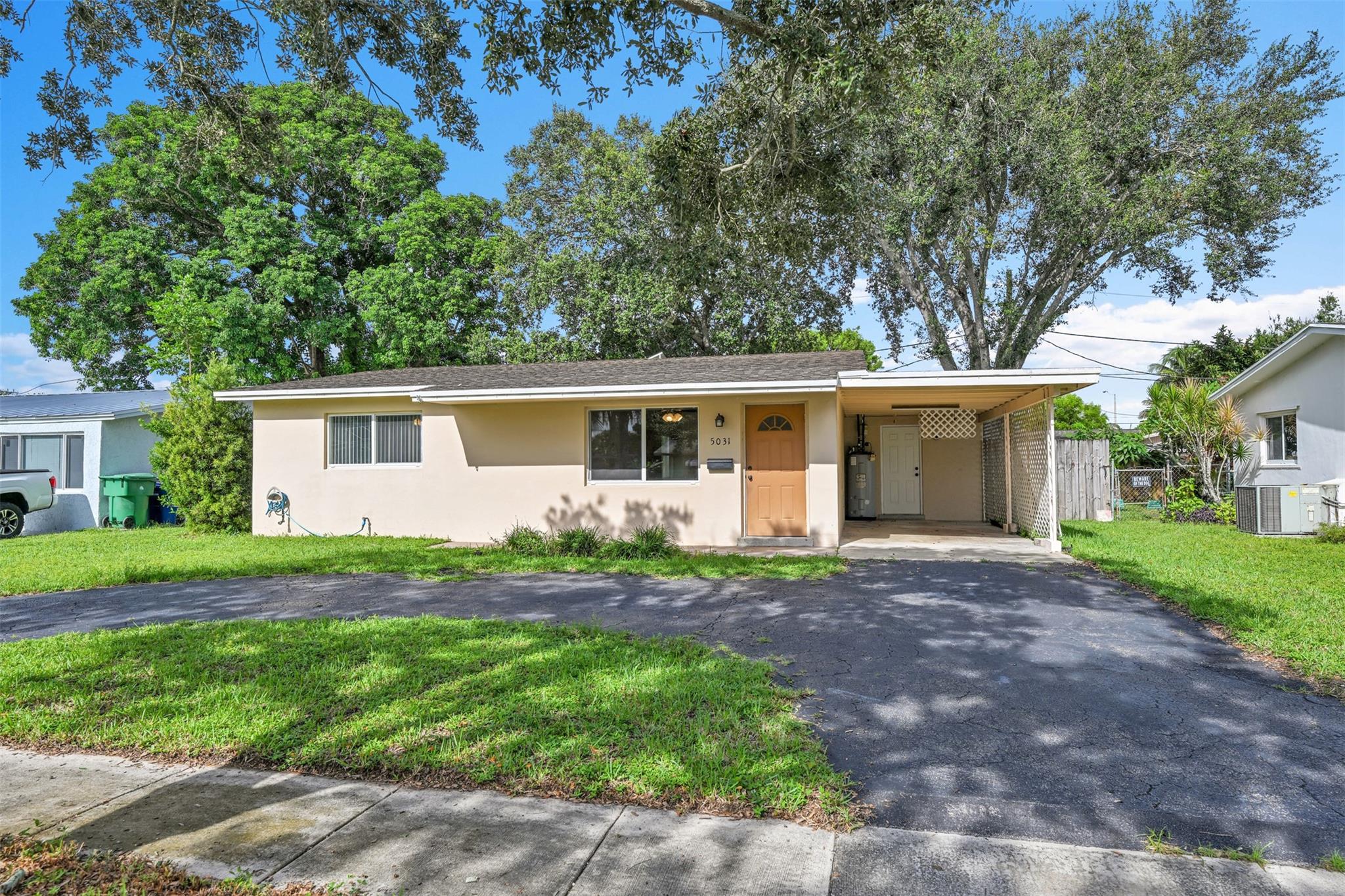 Fantastic 2-Bedroom, 1.5-Bath in the Heart of Cooper City, FL. This prime location property offers comfort, convenience, at a fantastic value. Perfect for a small family or starter home. The half bath has plenty of room to be converted into a full second bathroom.
Zoned for all 3 of Cooper City's excellent A+ schools which are all walkable. Situated in a quiet, family-friendly neighborhood, you’re just minutes away from schools, parks, shopping, and dining options. Plus, easy access to major highways makes commuting a breeze, Prime location in Broward County!!