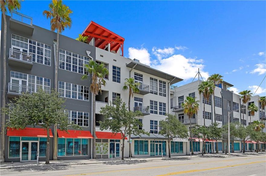 beautiful 2 bedroom lofts in Dwntn Lauderdale.Bathed in natural light,   Soaring 12’ concrete ceilings, exposed ducts, concrete block walls, compliment the industrial style.  balcony,coverd parking, impact windows, full-sized washer/dryer, tankless hot water, . 2 pets any size.  Rooftop pool/deck renovation/upgrade slated for summer completion (Current assessment paid by seller).