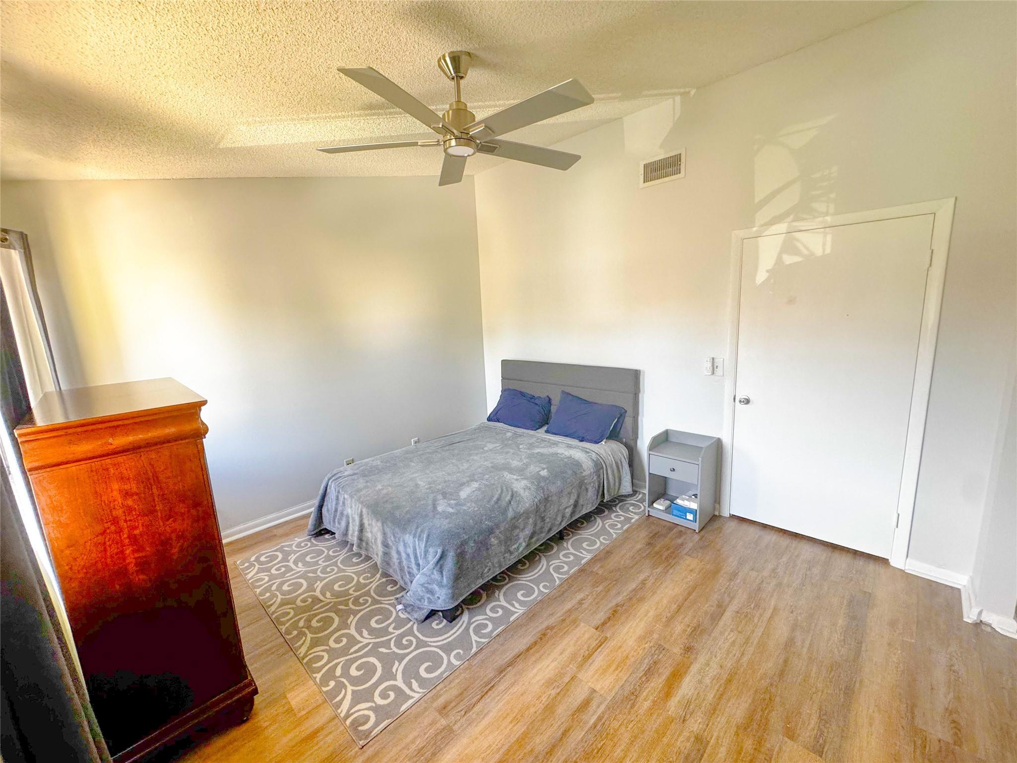 ORANGE PLAT - Residential Lease