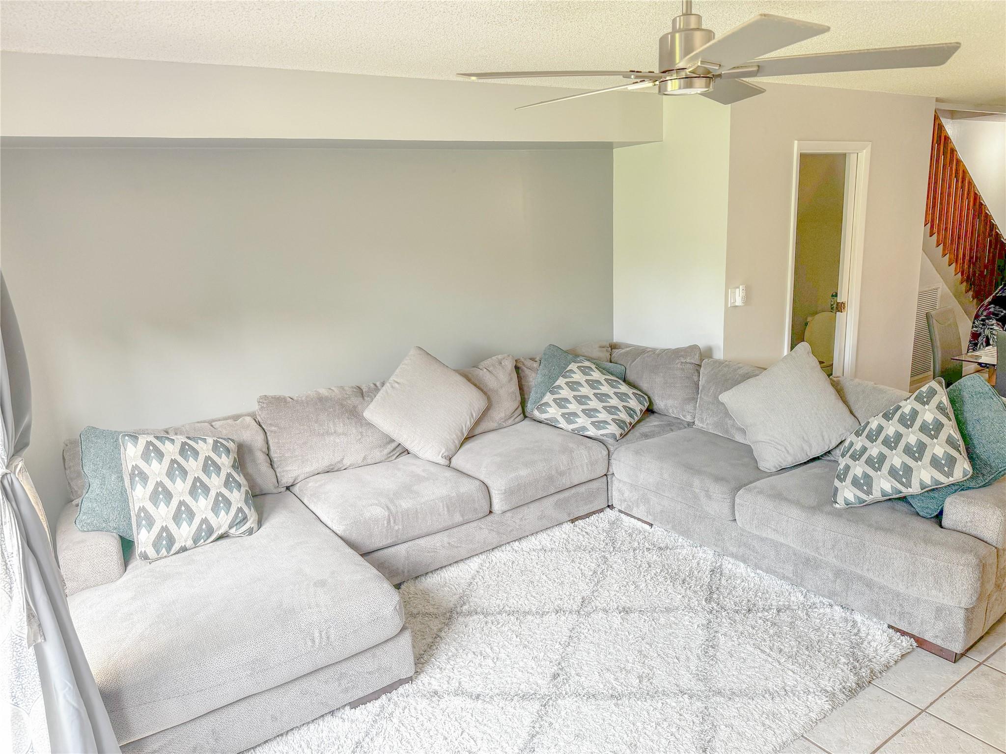 ORANGE PLAT - Residential Lease