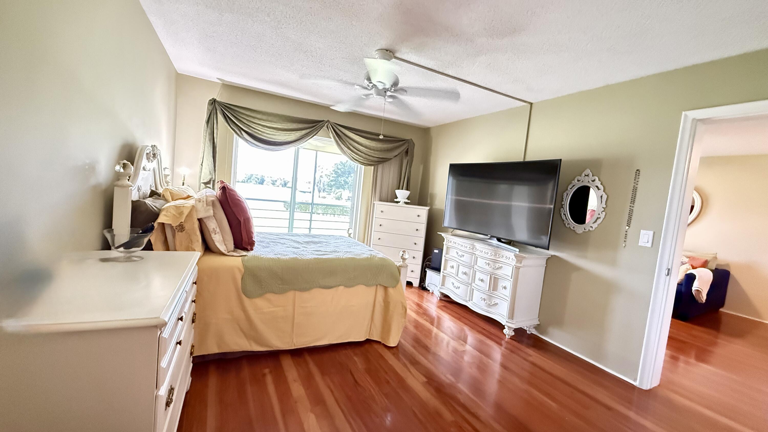 LAKE CLARKE GARDENS CONDO 7 - Residential