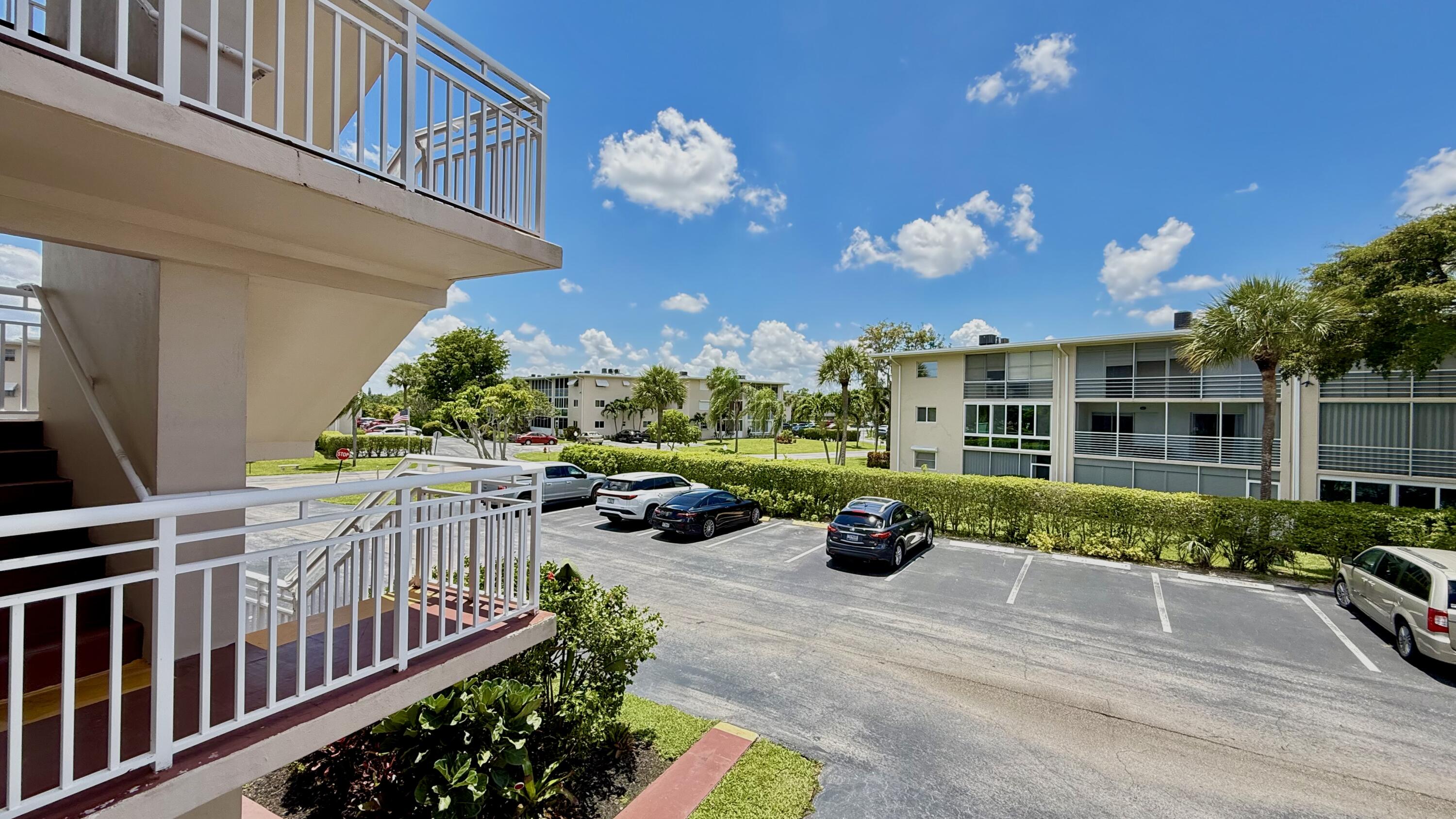 LAKE CLARKE GARDENS CONDO 7 - Residential