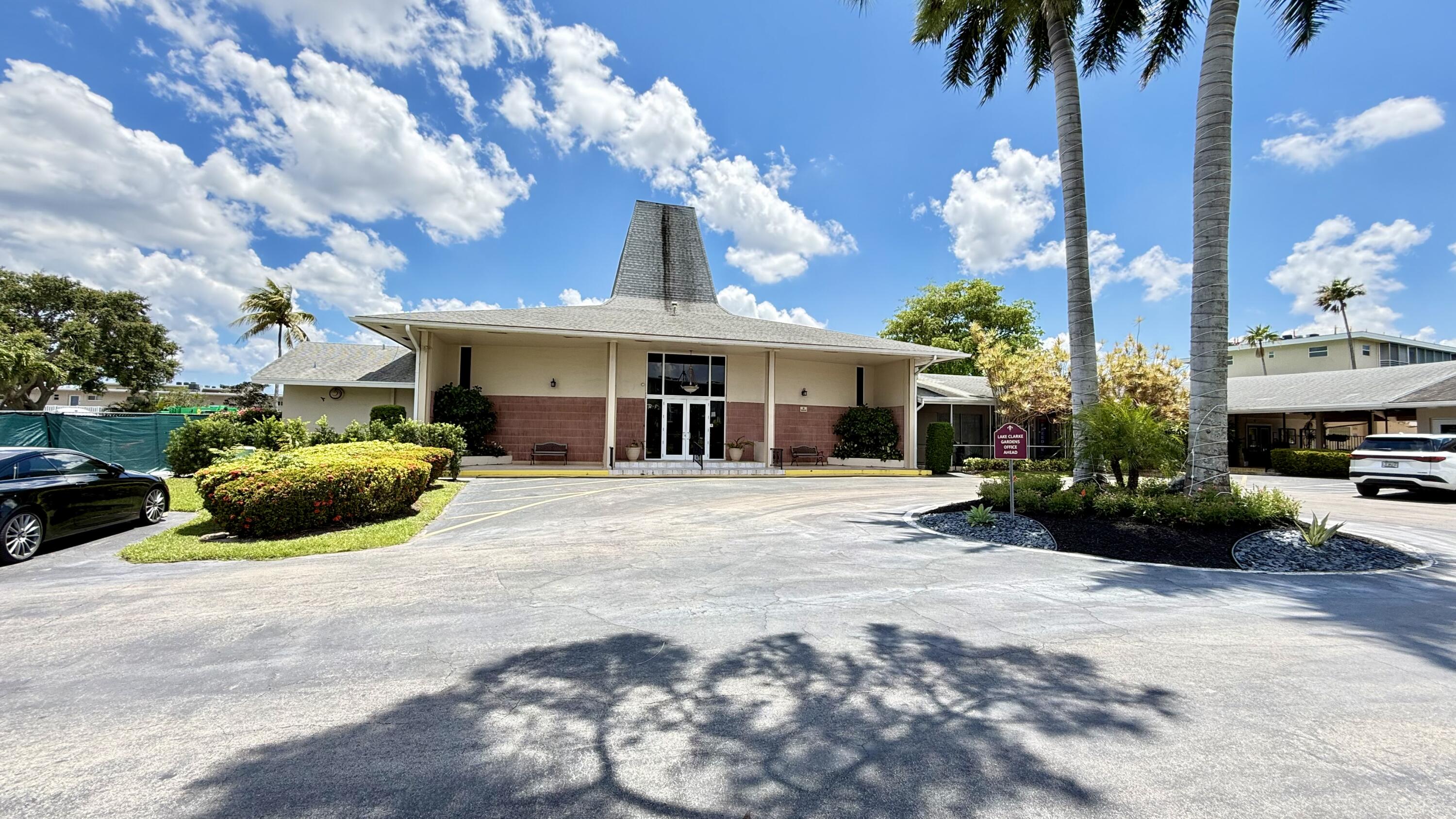 LAKE CLARKE GARDENS CONDO 7 - Residential