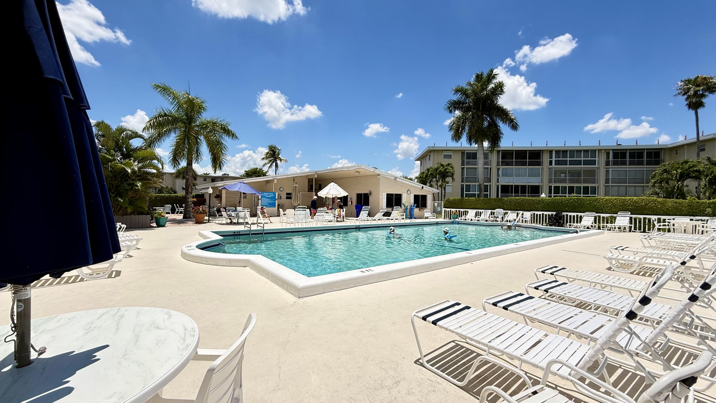 LAKE CLARKE GARDENS CONDO 7 - Residential