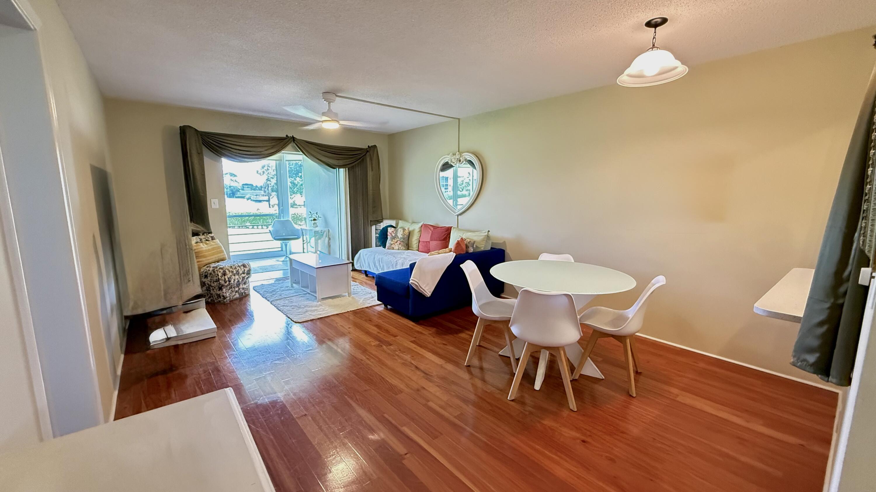 LAKE CLARKE GARDENS CONDO 7 - Residential