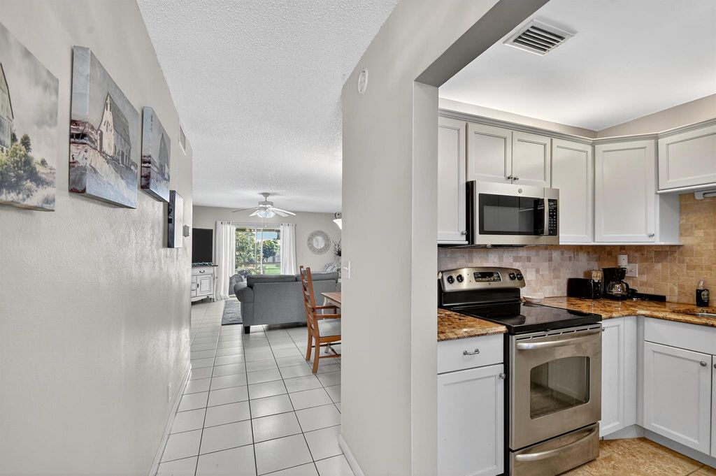 Photo of 204 Oxford 300, West Palm Beach, FL 33417 (MLS # R11132360)