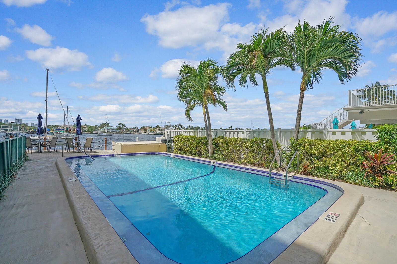 Harbor House East Inc Con - Residential Lease