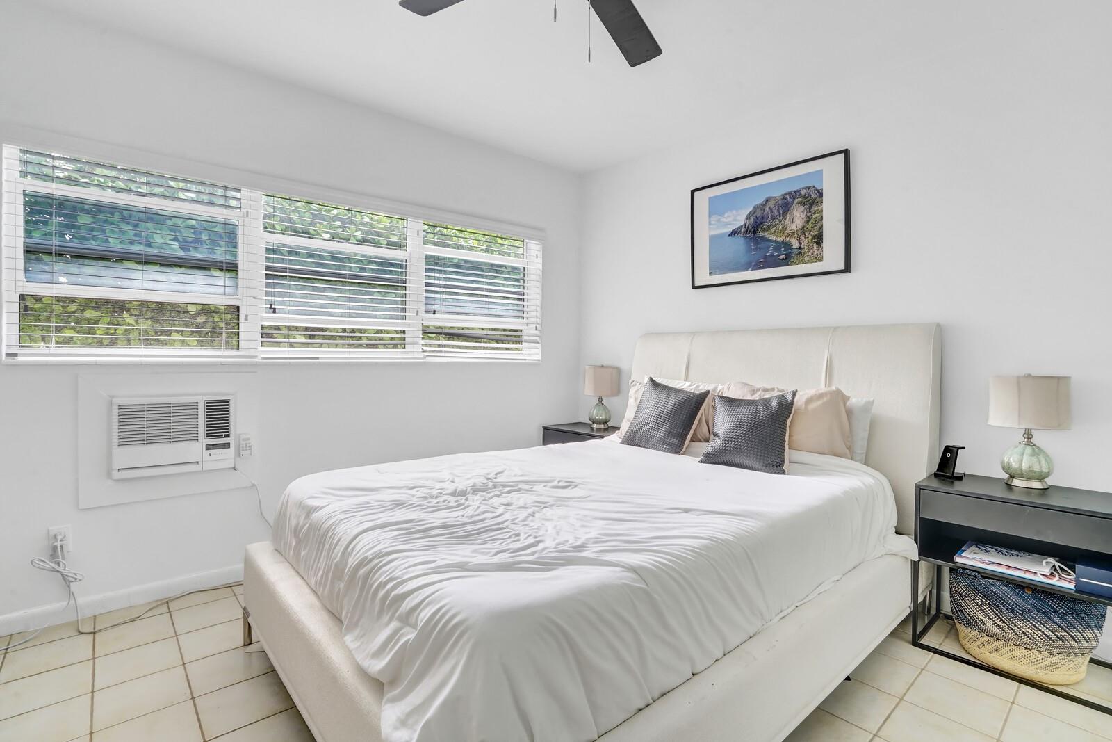 Harbor House East Inc Con - Residential Lease