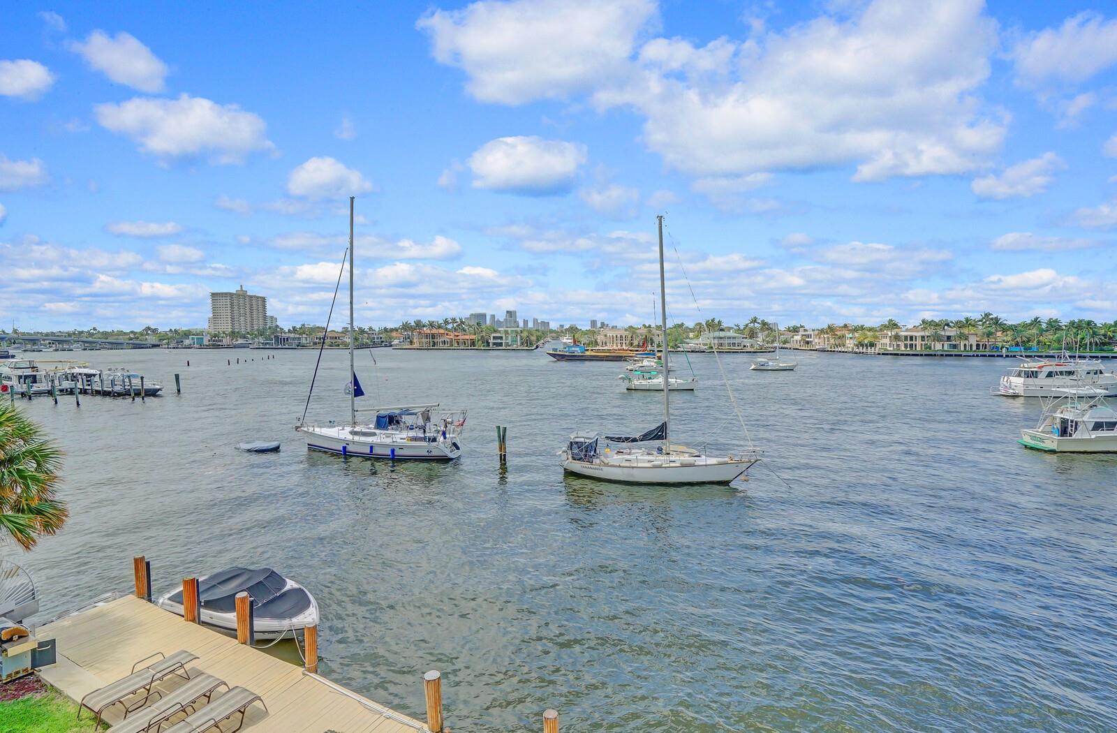 Harbor House East Inc Con - Residential Lease