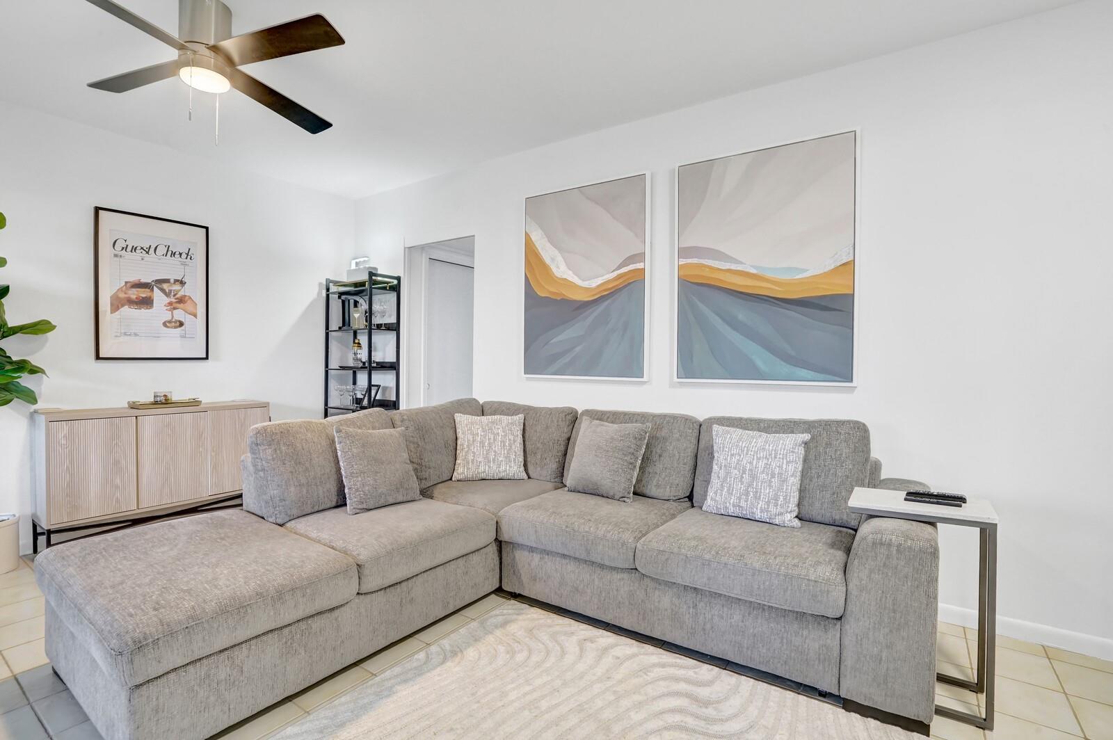 Harbor House East Inc Con - Residential Lease