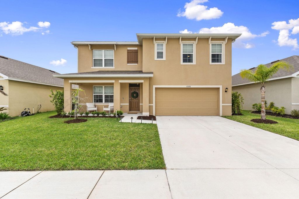 Photo of 10596 SW Vasari Way, Port Saint Lucie, FL 34987 (MLS # B26018301)