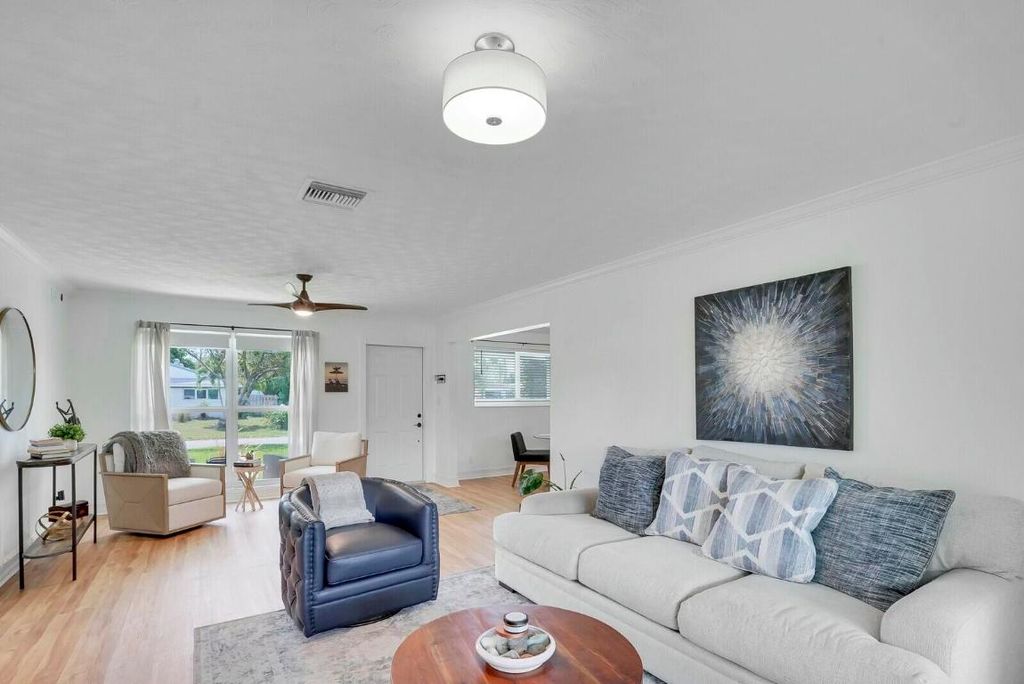 Photo of 455 NE 34th Street, Boca Raton, FL 33431 (MLS # R11135293)