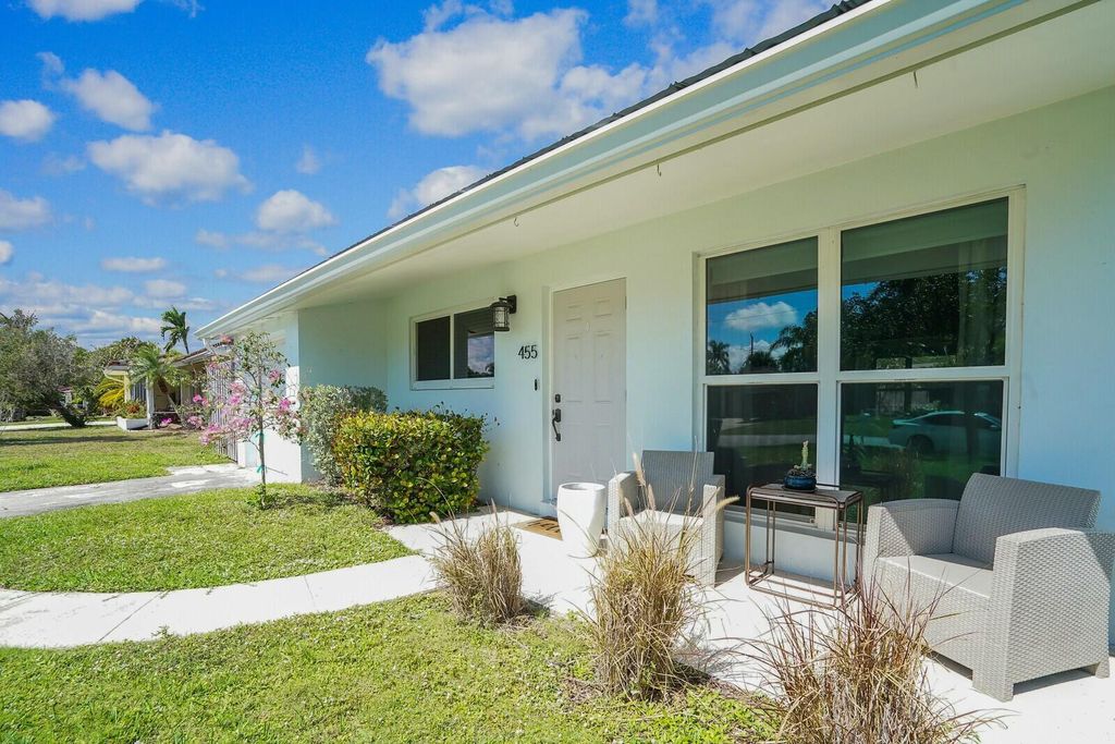 Photo of 455 NE 34th Street, Boca Raton, FL 33431 (MLS # R11135293)