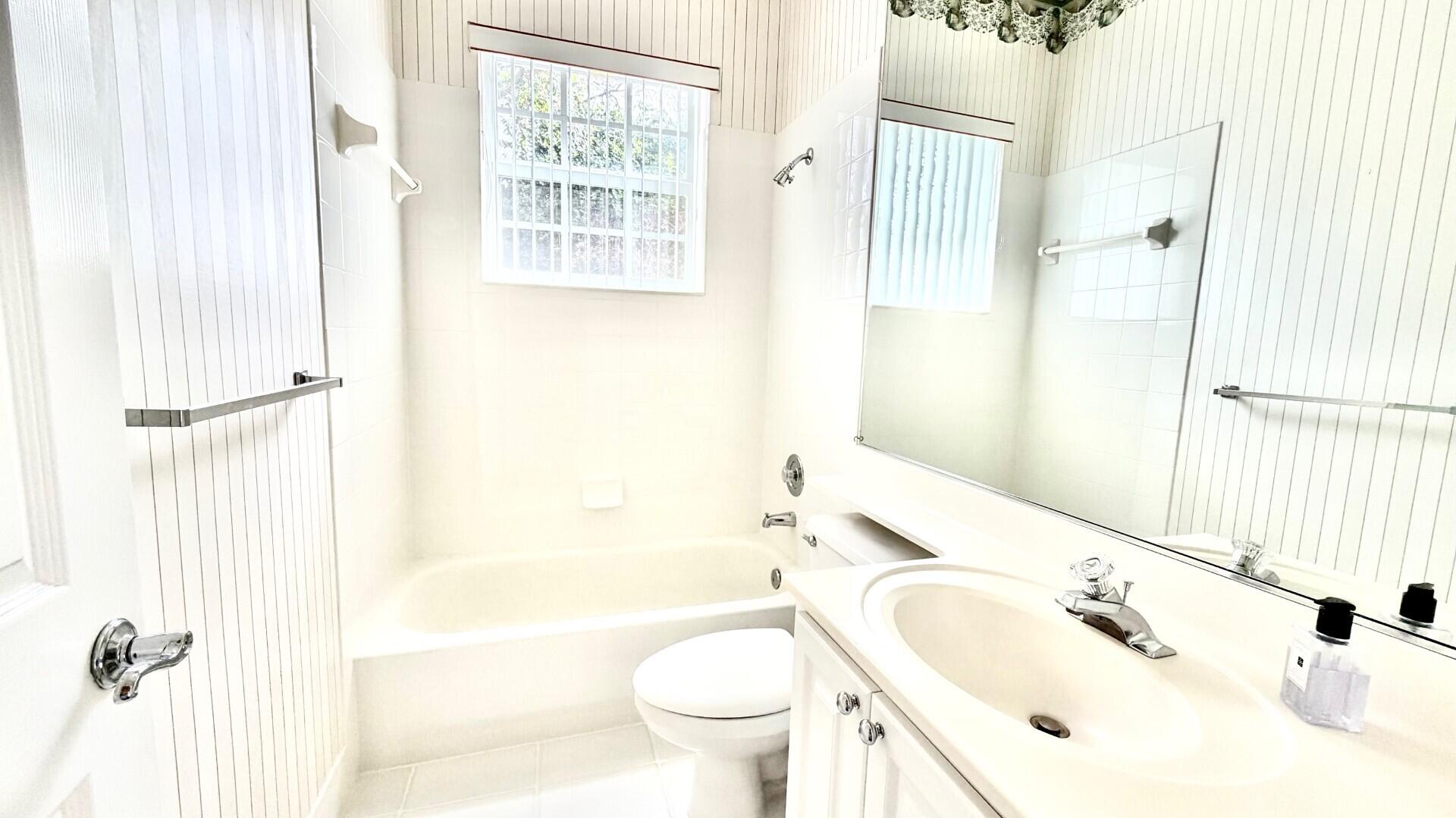 RIVERWALK 3 - Residential