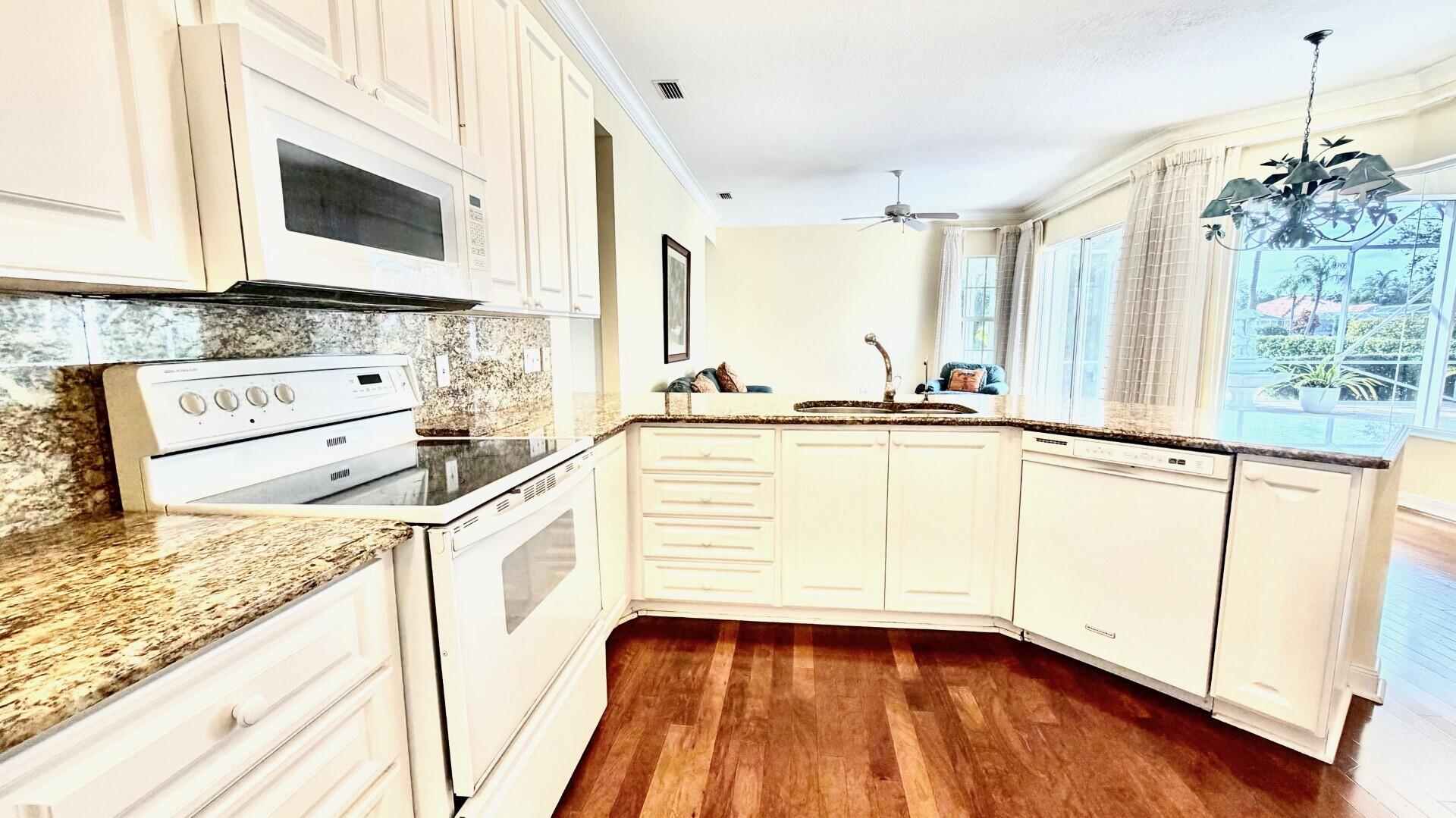 RIVERWALK 3 - Residential