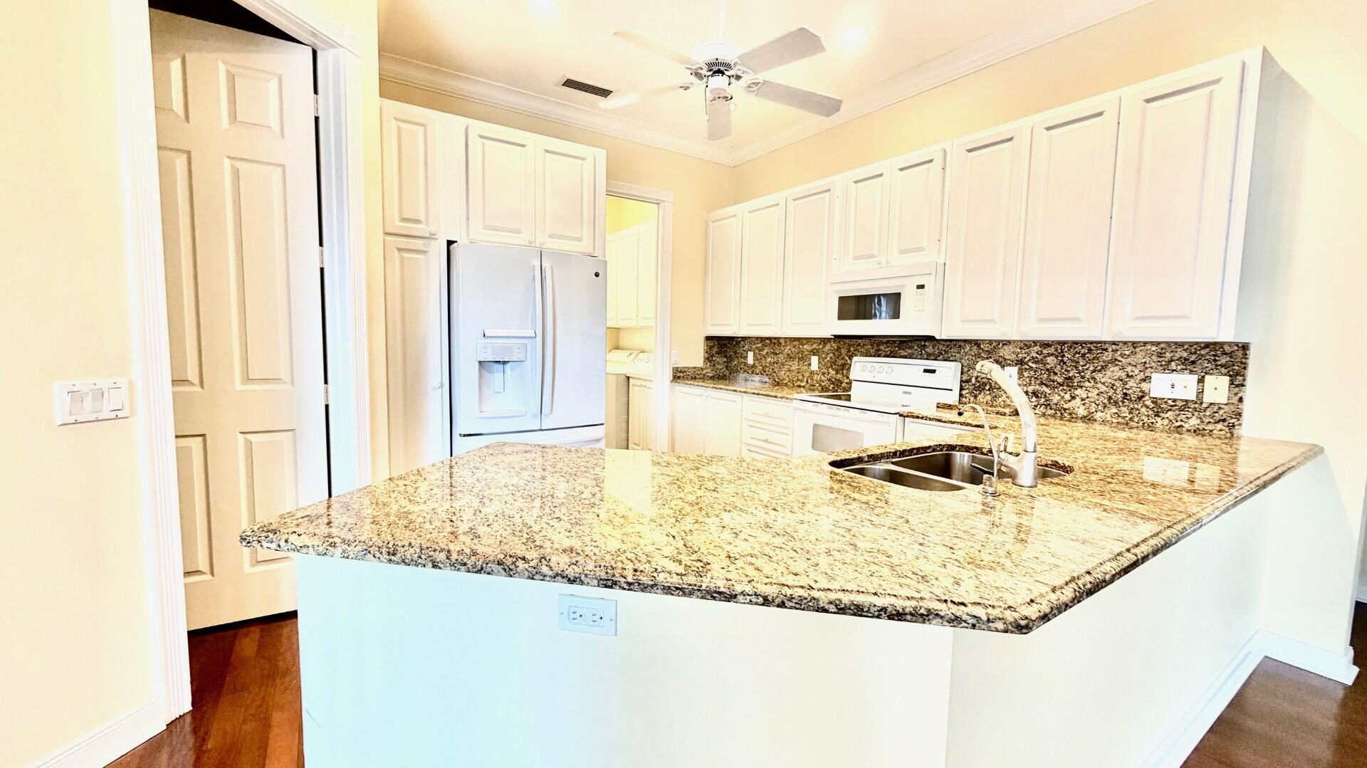 RIVERWALK 3 - Residential