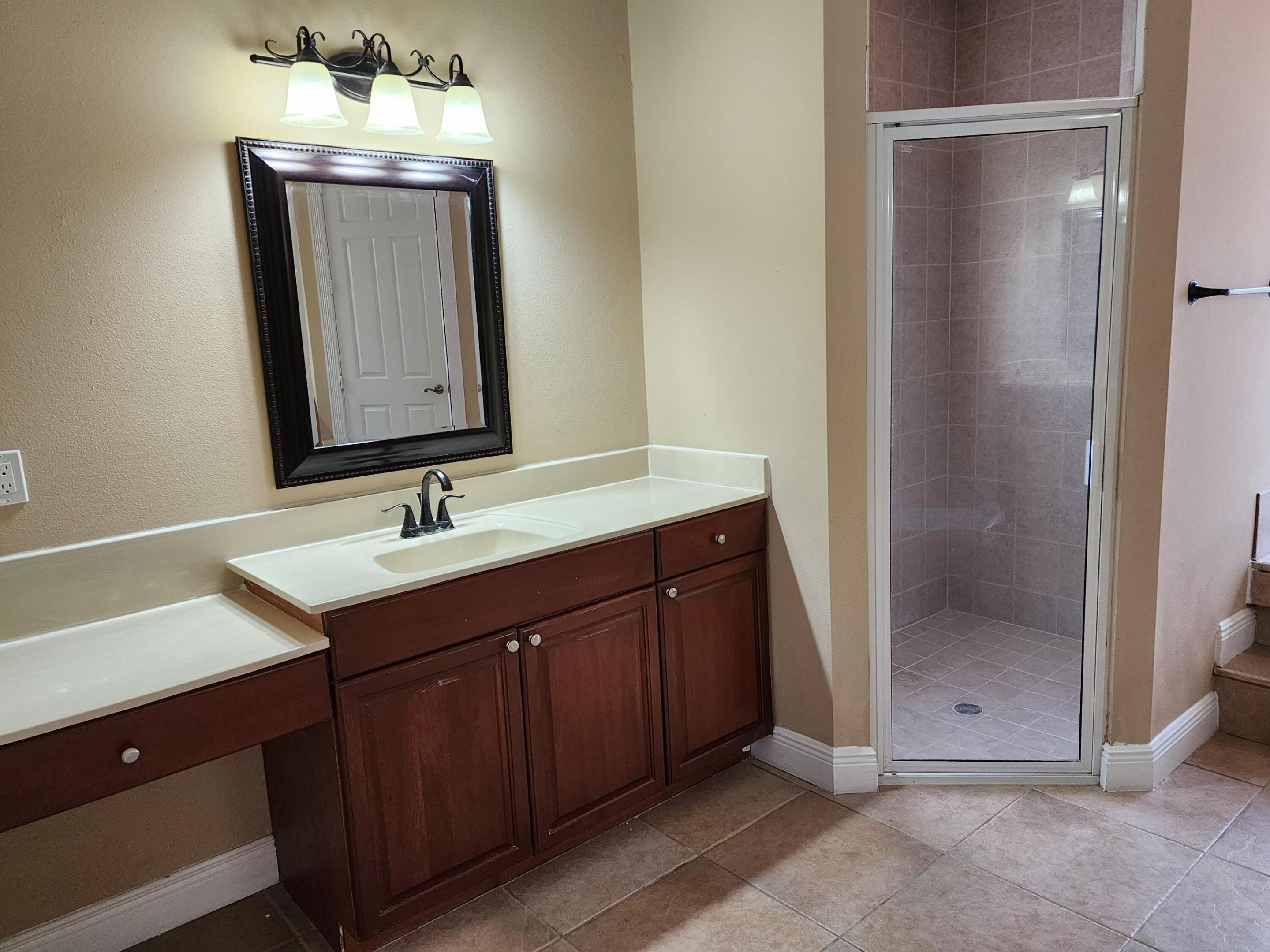 PORT ST LUCIE SECTION 44 - Residential Lease