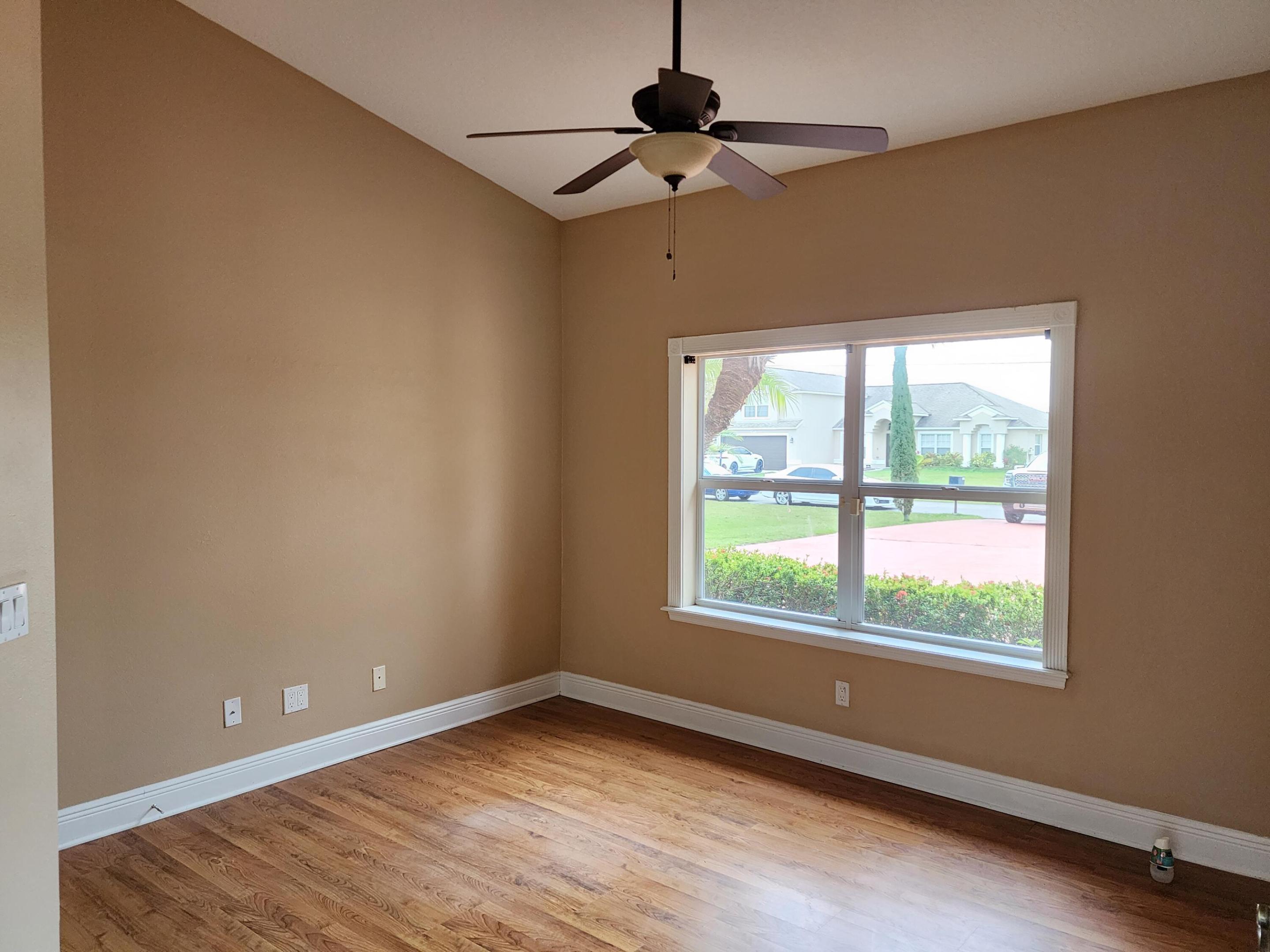 PORT ST LUCIE SECTION 44 - Residential Lease