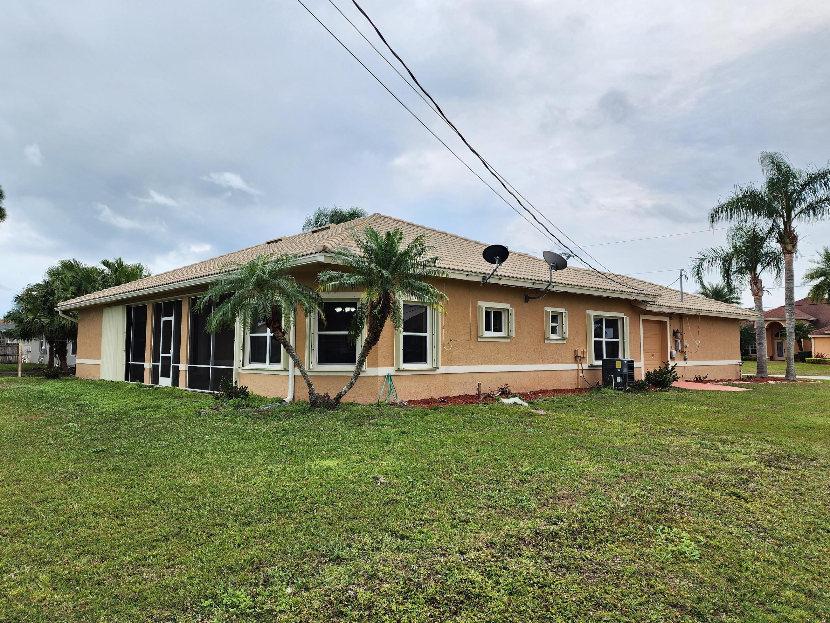 PORT ST LUCIE SECTION 44 - Residential Lease