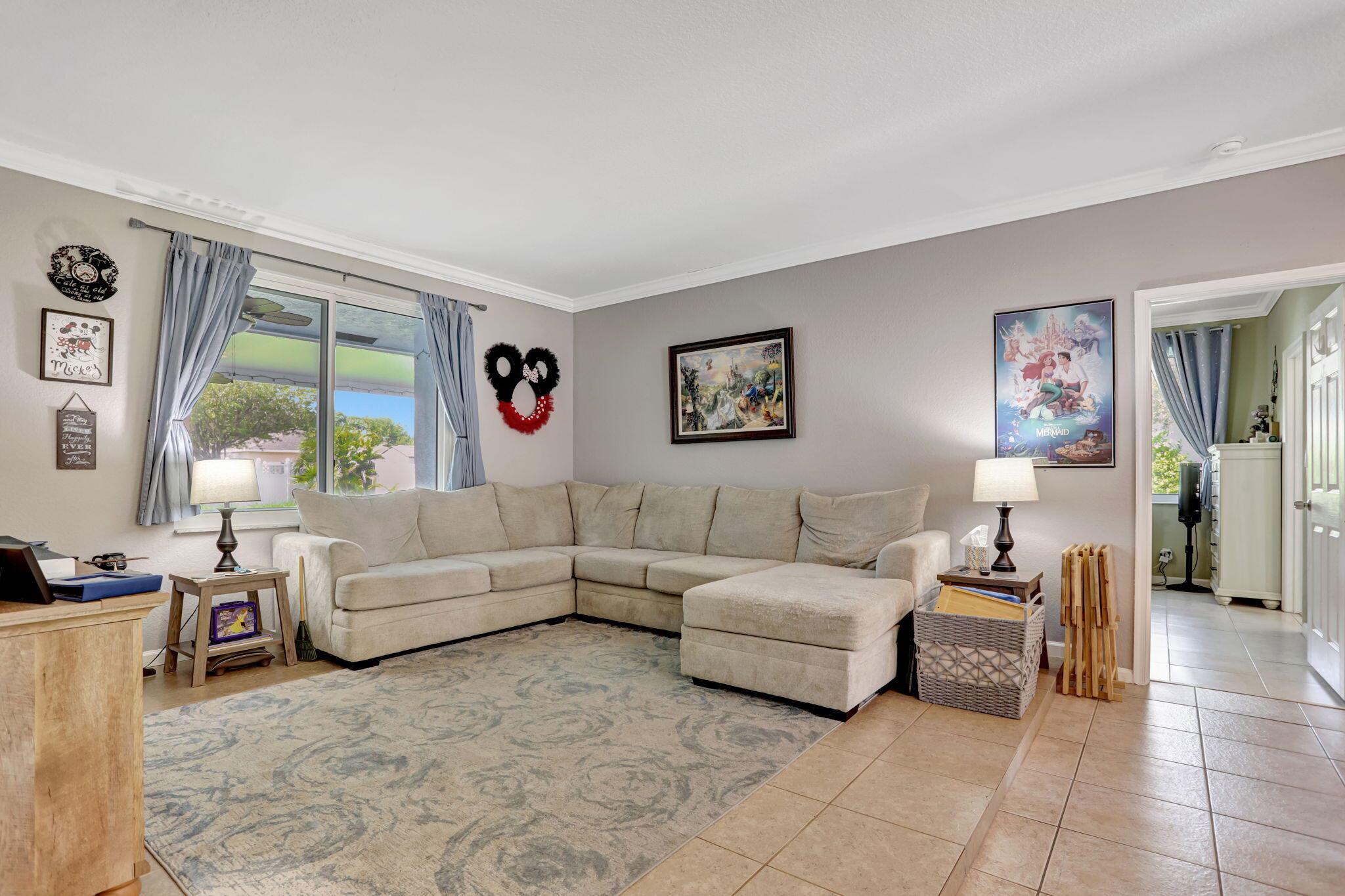 782 NW 16th Place