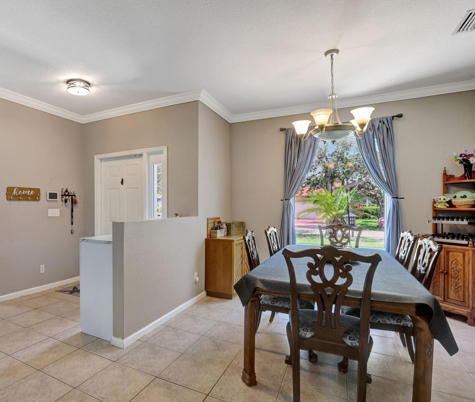 782 NW 16th Place