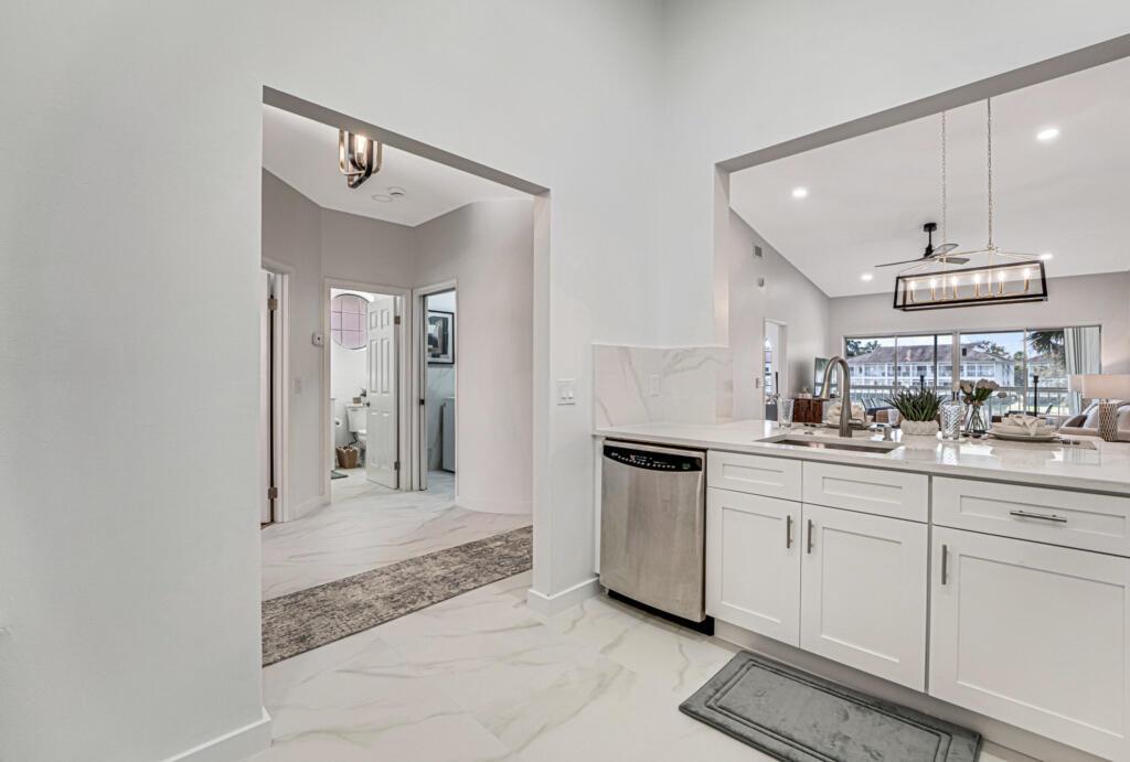 MEADOWBROOK AT PGA CONDO - Residential Lease