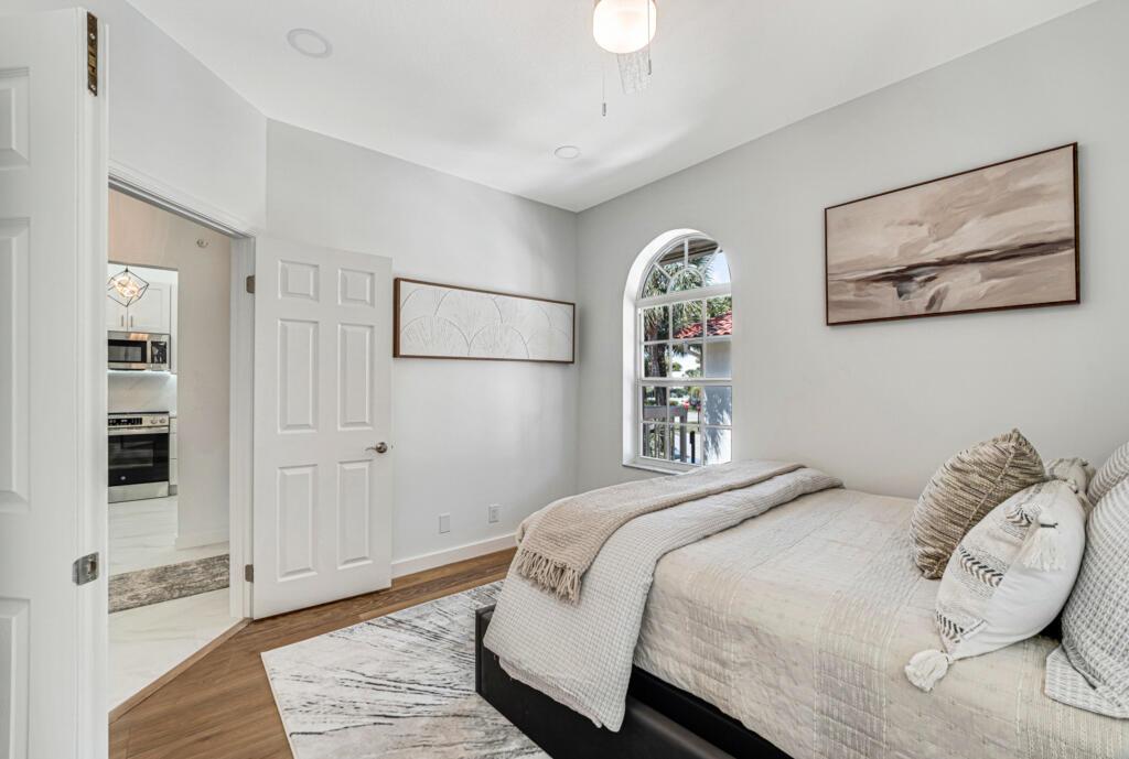 MEADOWBROOK AT PGA CONDO - Residential Lease