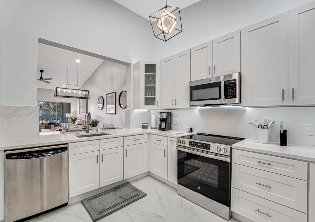 MEADOWBROOK AT PGA CONDO - Residential Lease