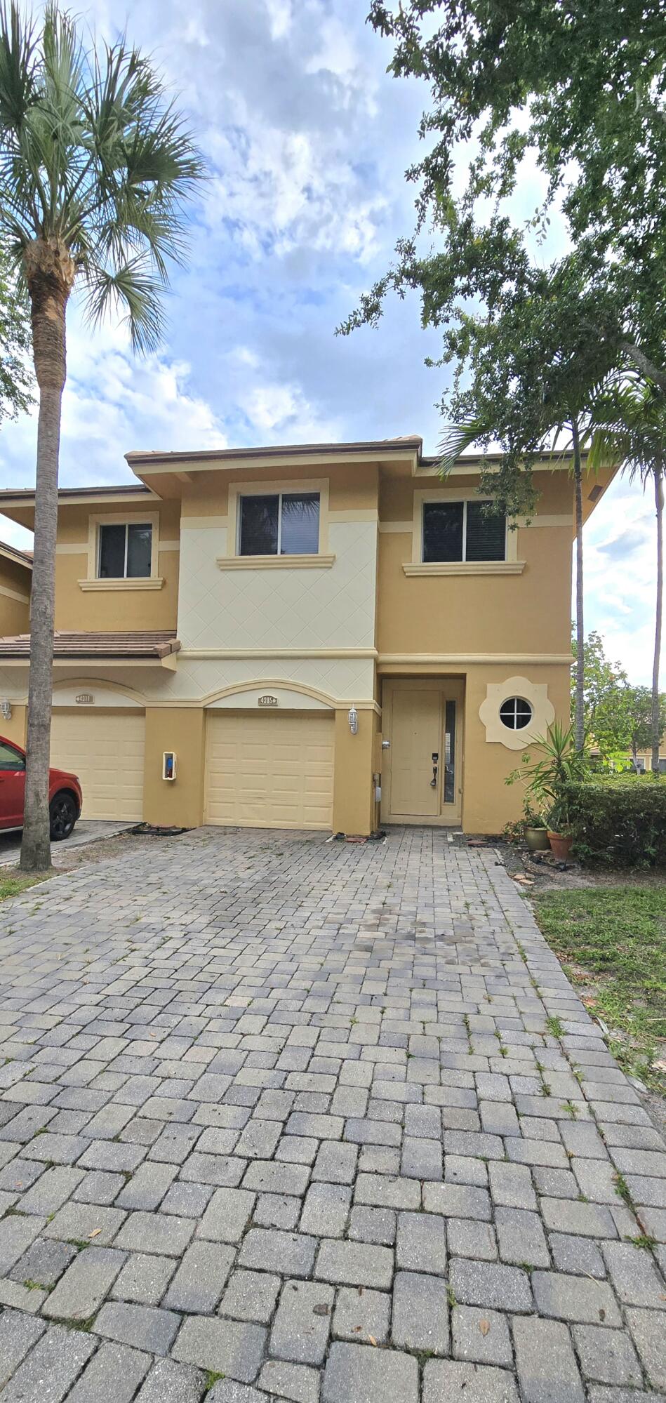MILITARY TRAIL PUD - Residential Lease