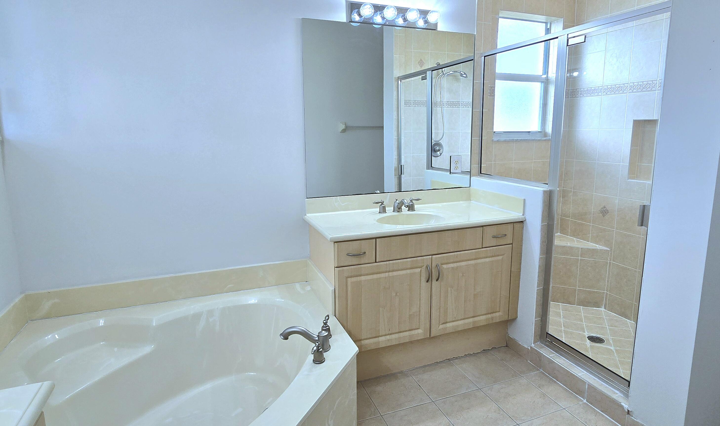 MILITARY TRAIL PUD - Residential Lease