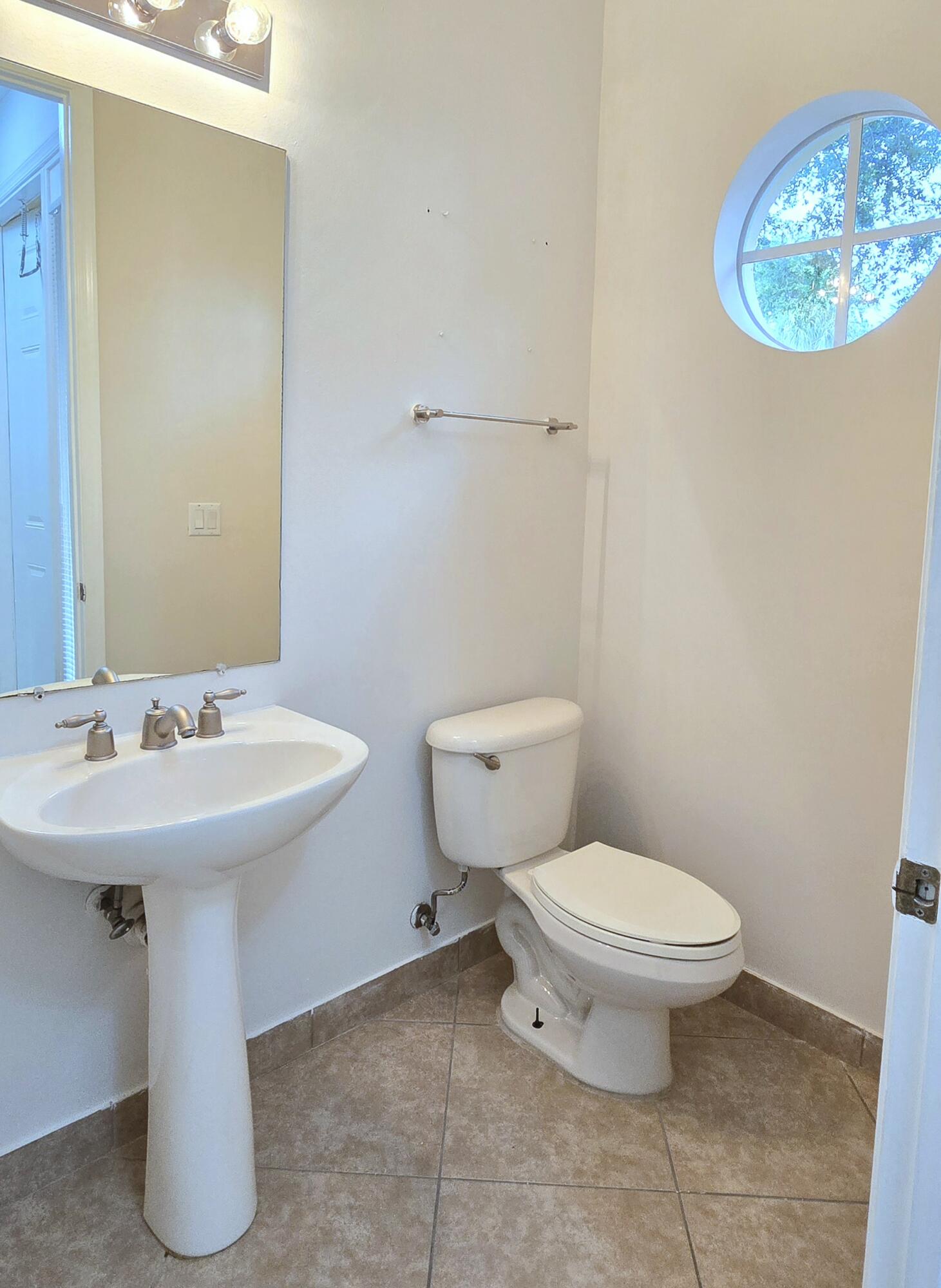 MILITARY TRAIL PUD - Residential Lease