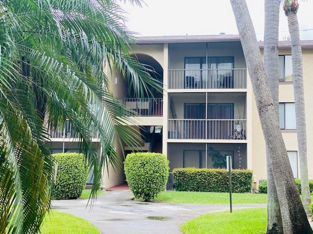 Photo of 202 Foxtail Drive #F1, Greenacres, FL 33415 (MLS # B26022362)