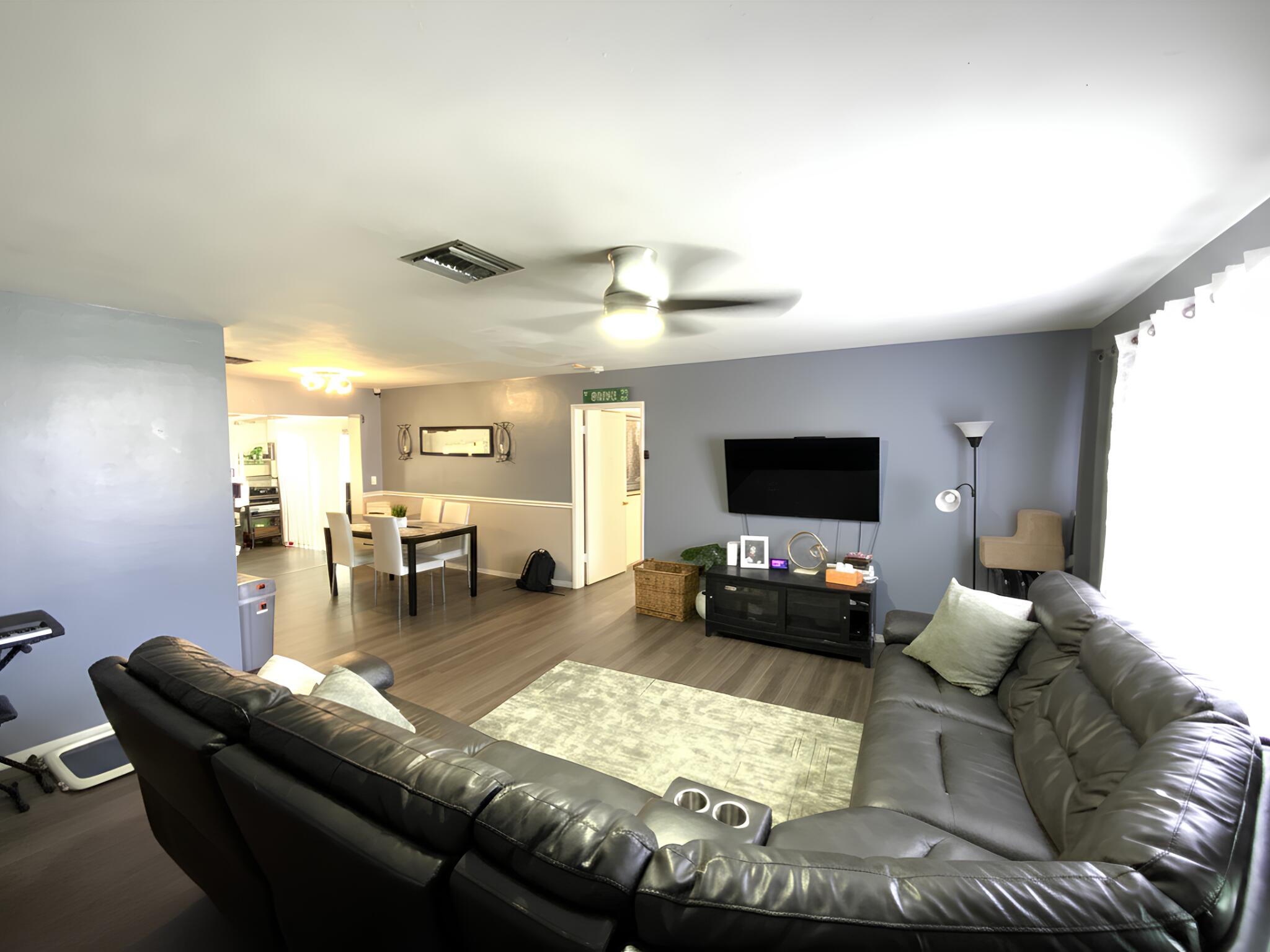 2894 SE 1st Place