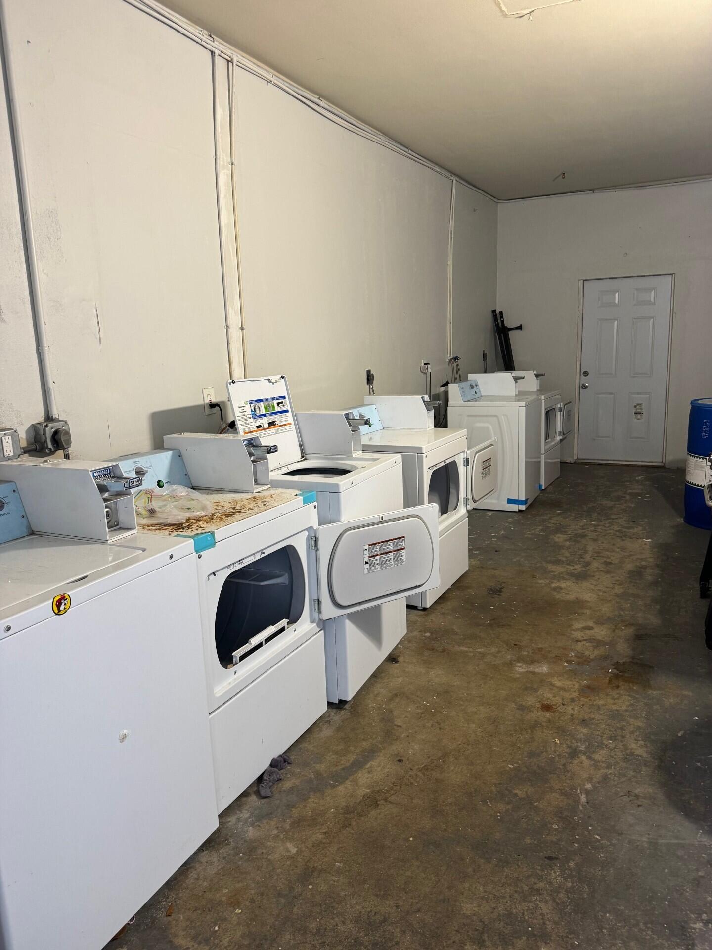 LAKE WORTH TOWN OF - Residential Lease